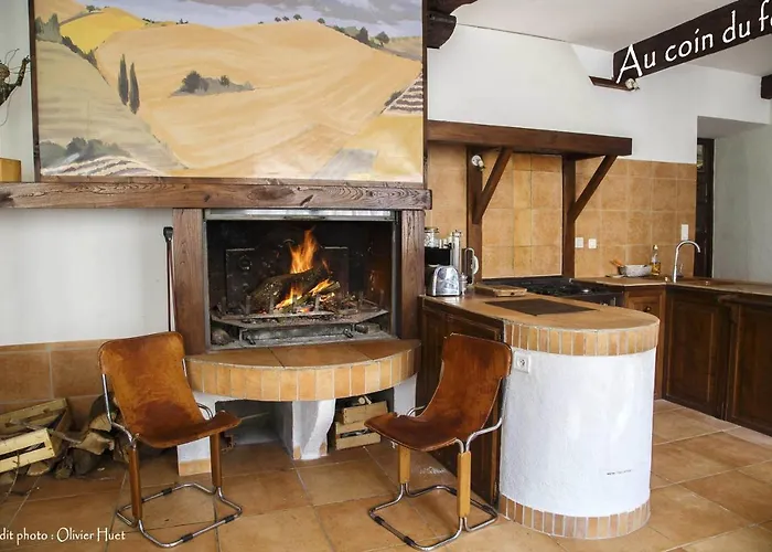 Spacieuse à Avec Piscine Privée Et Vue Montagne