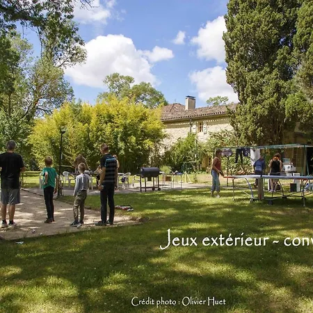 Spacieuse A Avec Piscine Privee Et Vue Montagne בית נופש