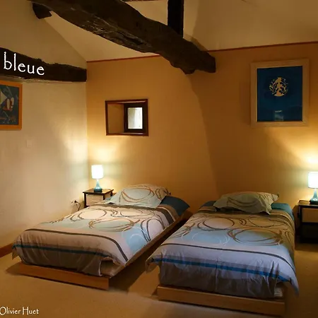 בית נופש Spacieuse A Avec Piscine Privee Et Vue Montagne Crastes