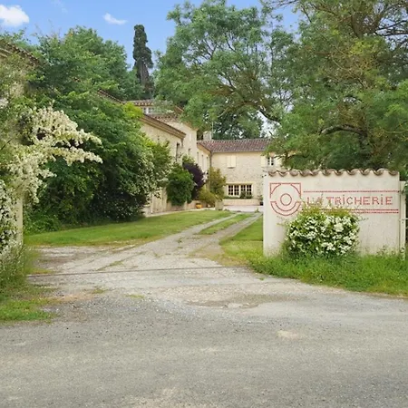 Spacieuse A Avec Piscine Privee Et Vue Montagne בית נופש Crastes