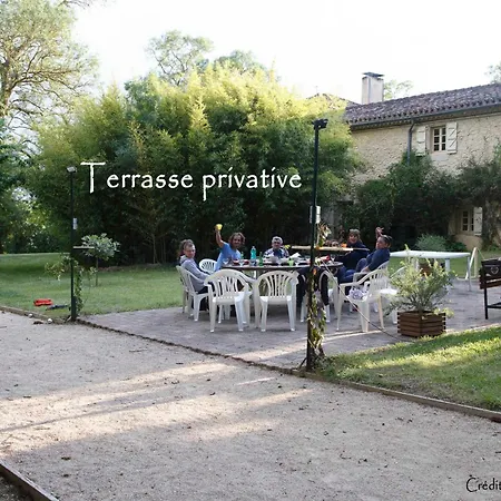 בית נופש Spacieuse A Avec Piscine Privee Et Vue Montagne