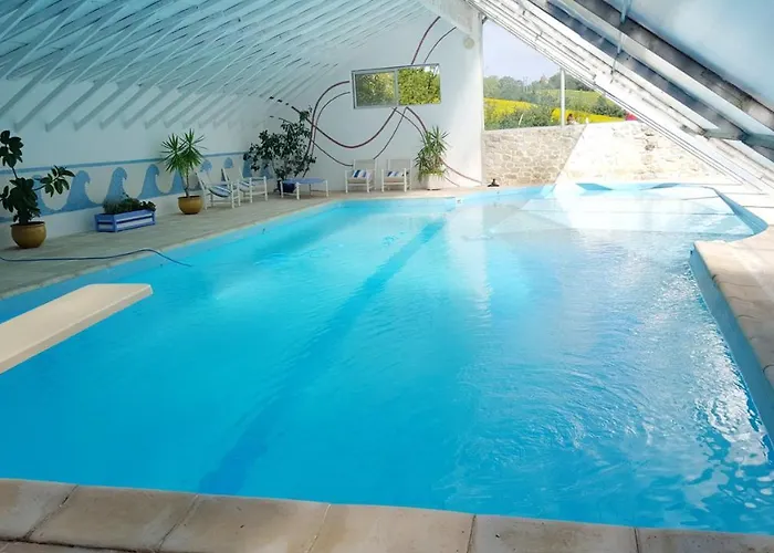 Spacieuse à Avec Piscine Privée Et Vue Montagne * Crastes