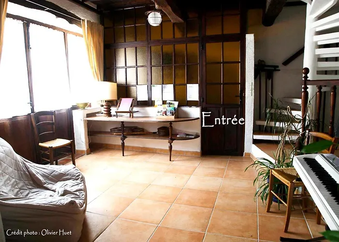 Spacieuse à Avec Piscine Privée Et Vue Montagne Casa vacanze