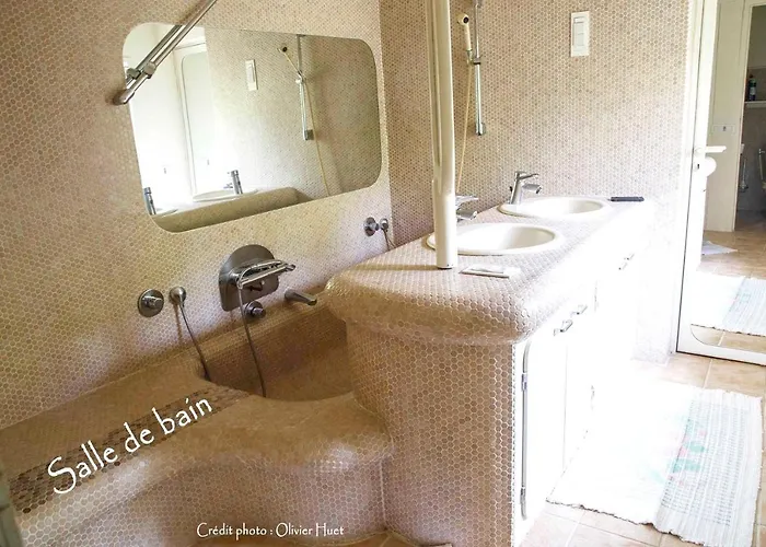 Spacieuse à Avec Piscine Privée Et Vue Montagne Casa vacanze Crastes